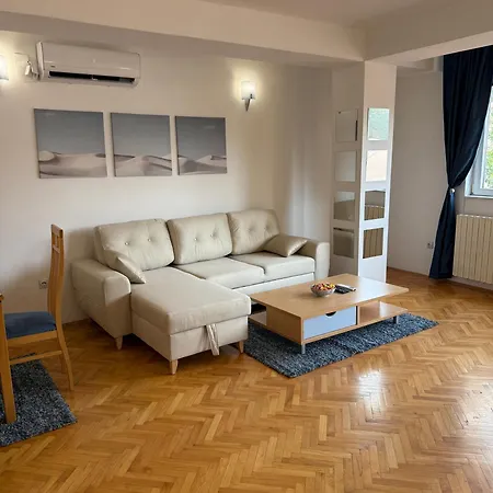 Nn 5 * Skopje
