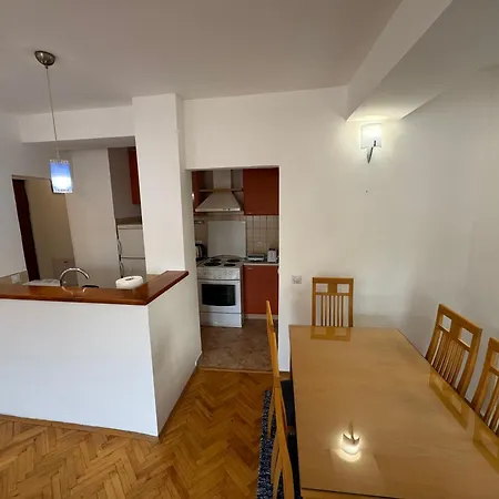 Nn 5 * Skopje